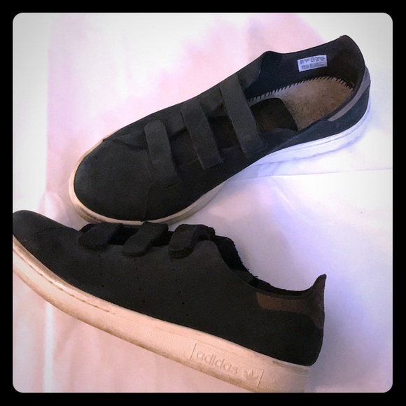 stan smith black velcro